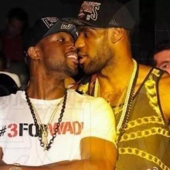 是车队与粉 是车队与粉