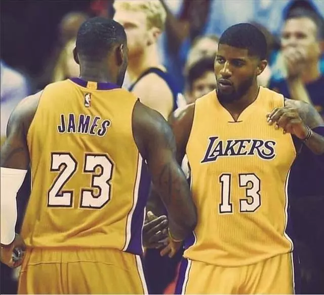 这个表现还 这个表现还