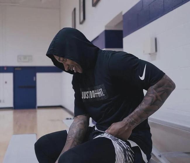 实现逆转 实现逆转